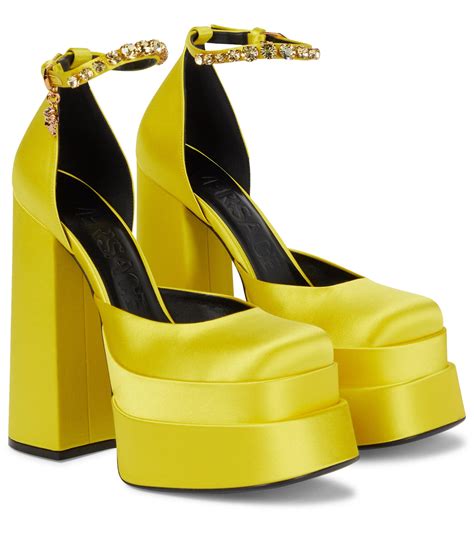 versace medusa aevitas satin platform pumps - yellow|versace aevitas platform boots.